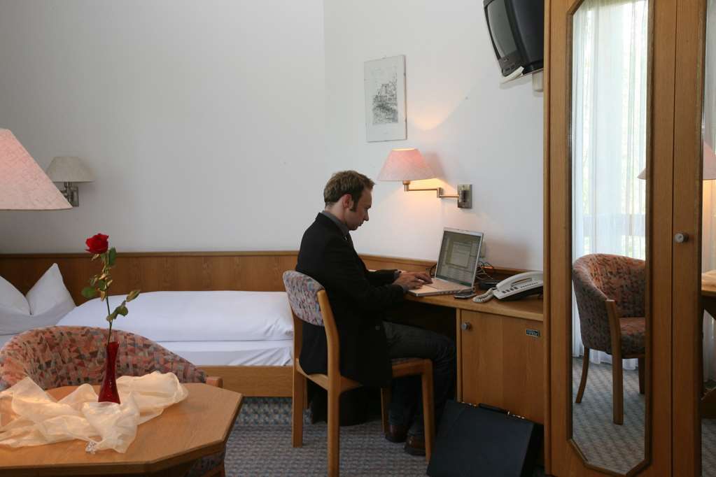 Hotel Mohren Ochsenhausen ห้อง รูปภาพ