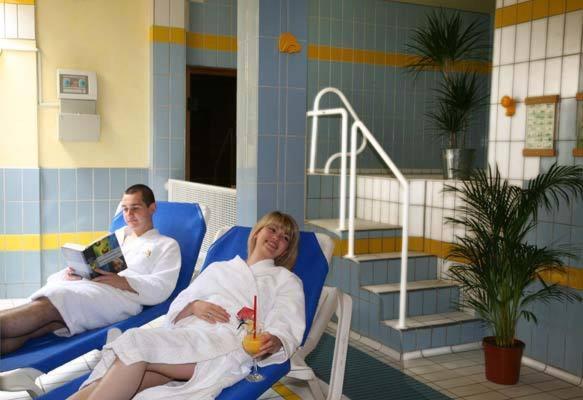 Hotel Mohren Ochsenhausen ภายนอก รูปภาพ